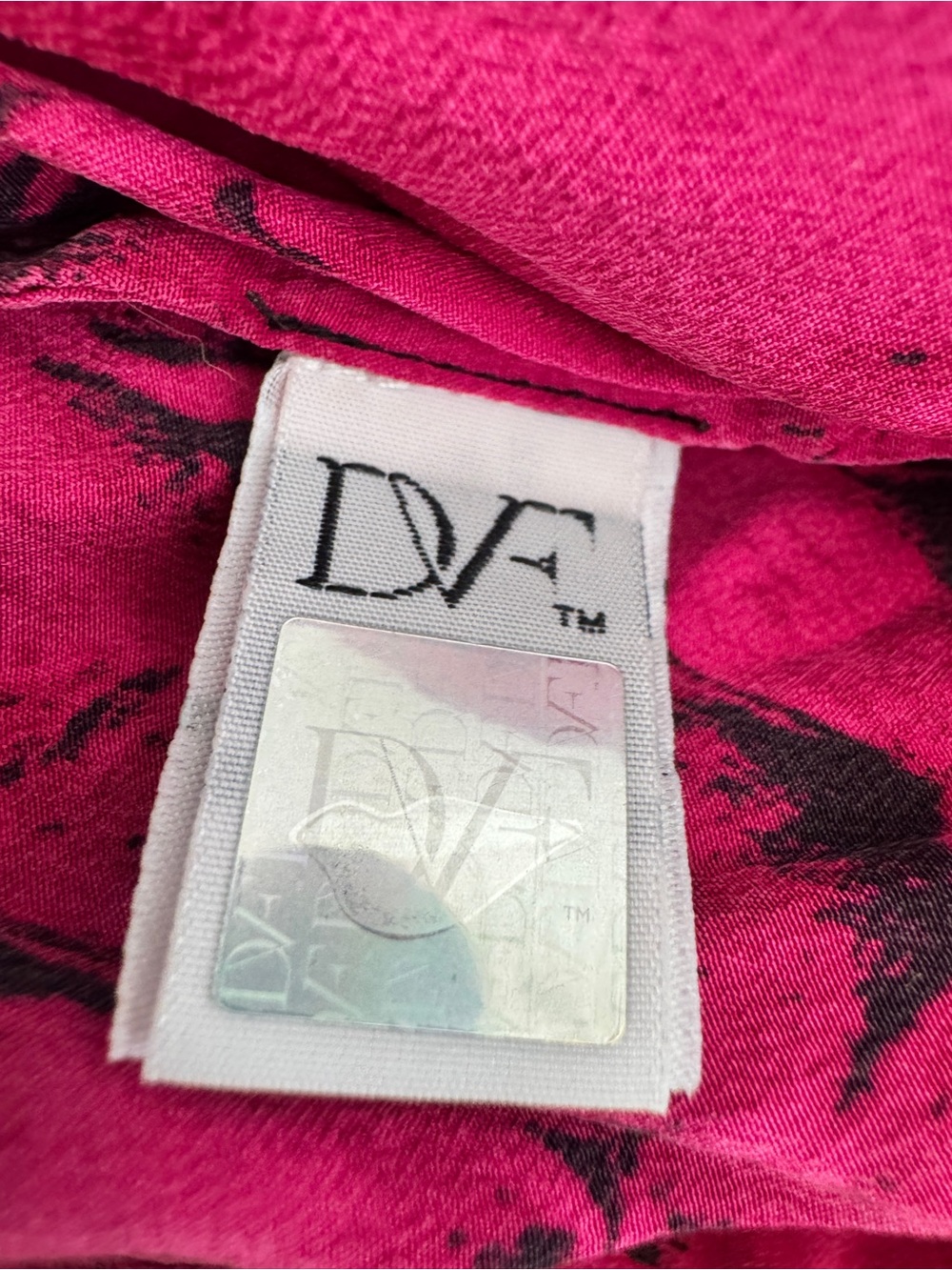 Diane von Furstenberg DVF Silk Dress Size 12 Pink Animal long sleeve Belted Mini - Picture 6 of 8